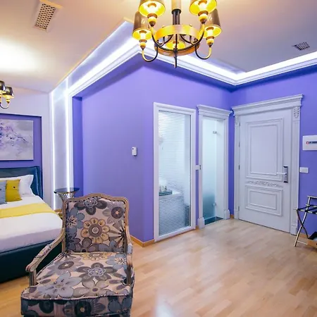 Montrelux Resort