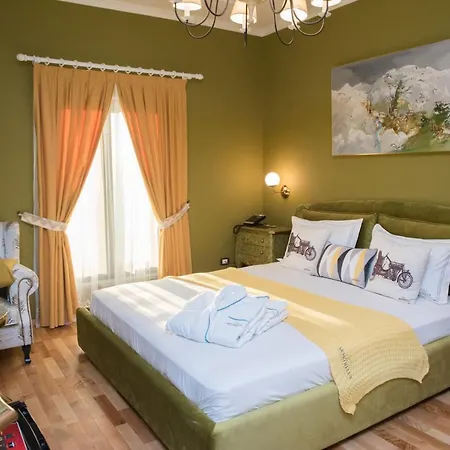 Montrelux Resort *