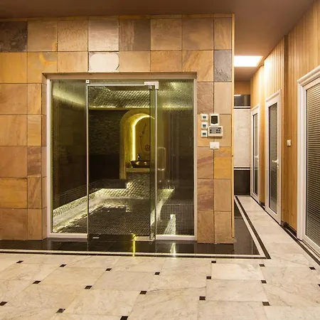 Montrelux Resort Korce
