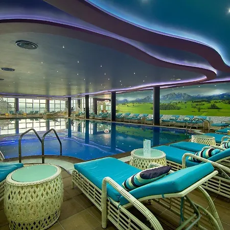 Montrelux Resort